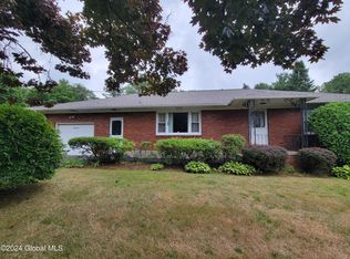 17 Weed Rd, Latham, NY 12110