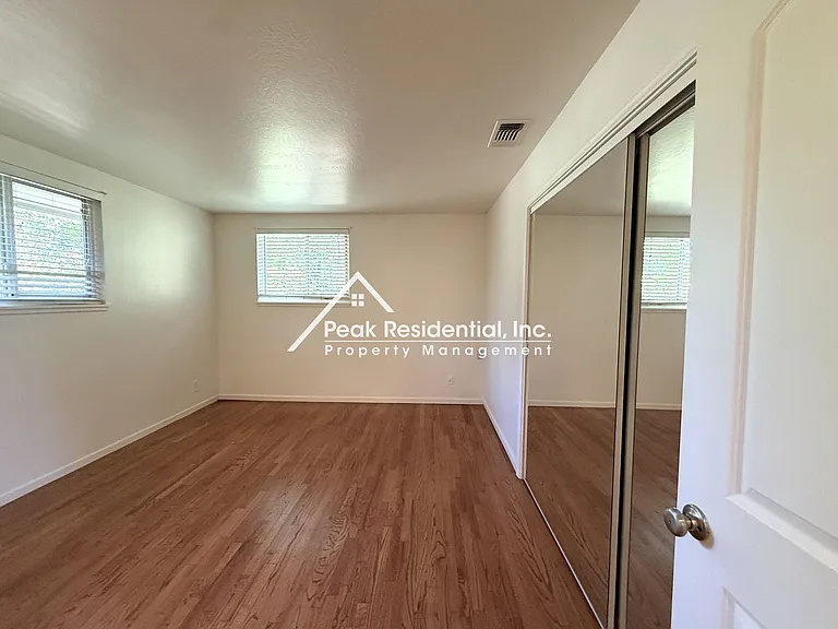 4301 Cottage Way — Photo 20