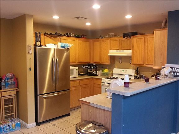 5th image of 8128 Finch Feather St