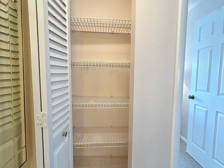 443 Pine Glen Ln #B-2 — Photo 17