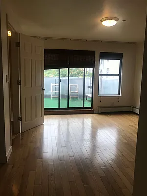 Rented by PMG Real Estate  | media 9