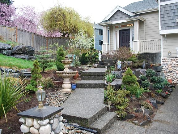 3rd image of 1521 58th Avenue Ct NE