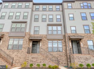 1614 Kirkman St, Dumfries, VA 22026