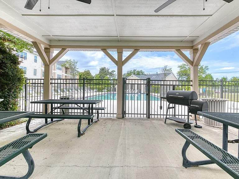 Siena Gardens Apartments — Photo 3