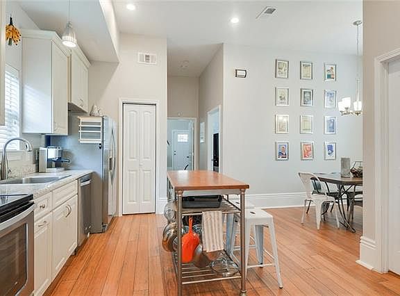 5th image of 2330-32 Jefferson Ave