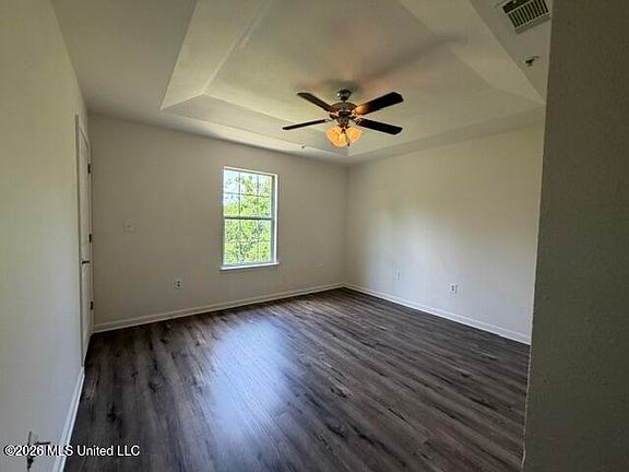 5th image of 716 Layton Dr