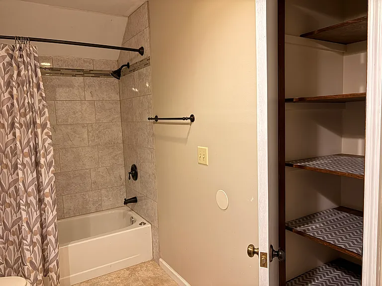5990 Kirkwall Ct W — Photo 30