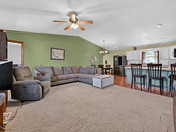 3rd image of 255 Abdon Dr