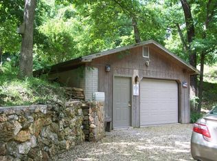 1452 Avalon Way, Gravois Mills, MO 65037
