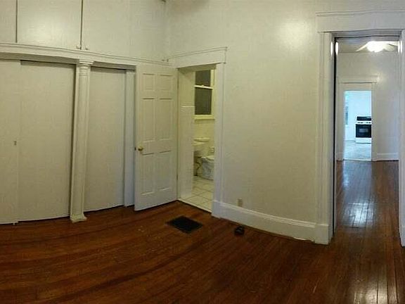 3rd image of 1703 Holman Ave