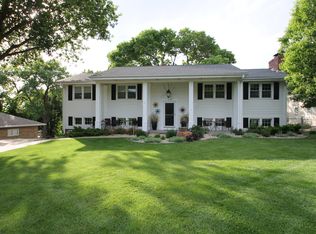 12706 Cryer Ave, Omaha, NE 68144