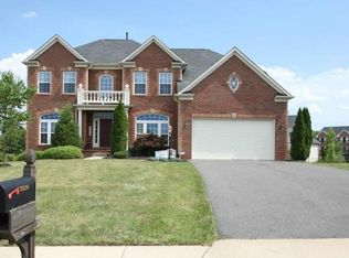 25334 Understanding Ct, Aldie, VA 20105