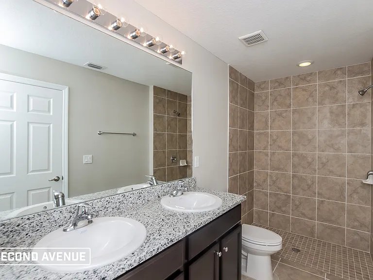 731 Hartford Ave SW — Photo 10