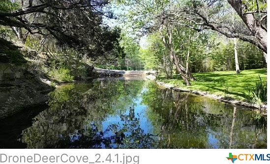 3rd image of 606 Deer Lake Cv