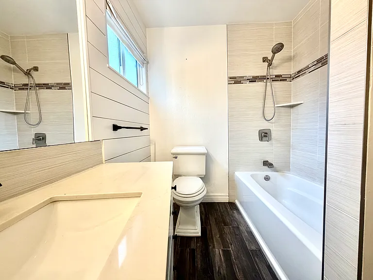 2701 Center Rd — Photo 12