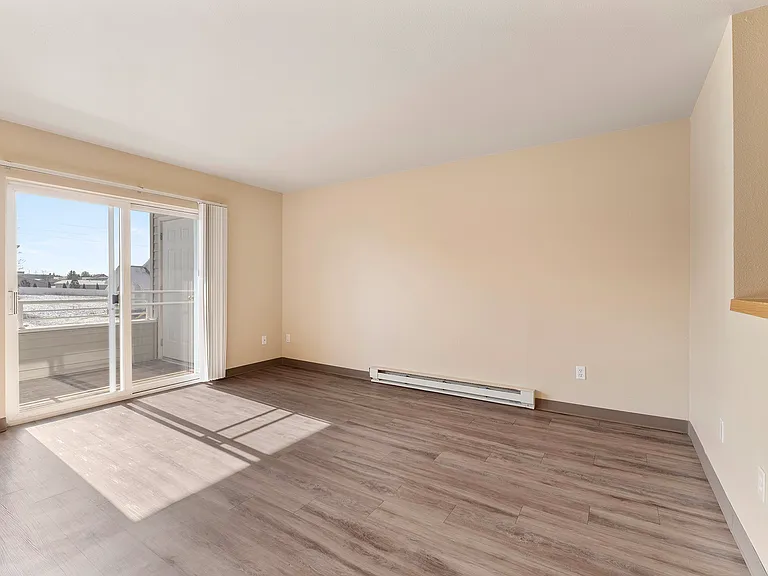 Ashton Apartments — Photo 70