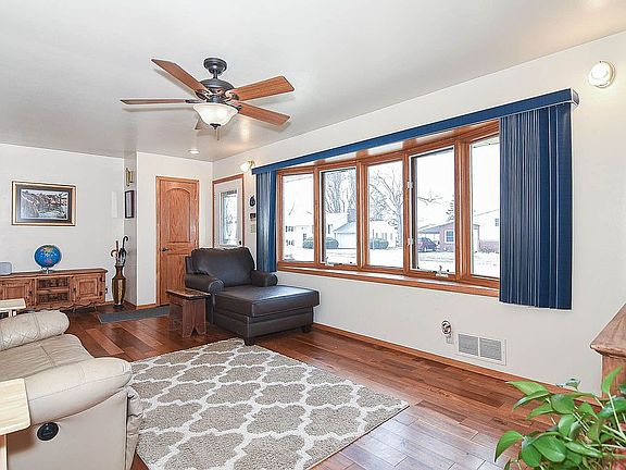 5th image of 2068 Carter Rd