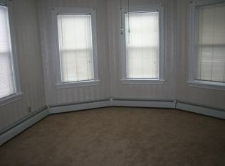 203 Regent Ave, Providence, RI 02908