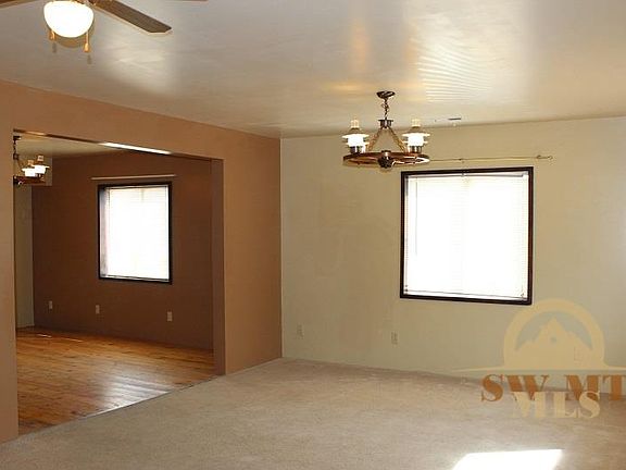 4th image of 409 1/2 S 13th St