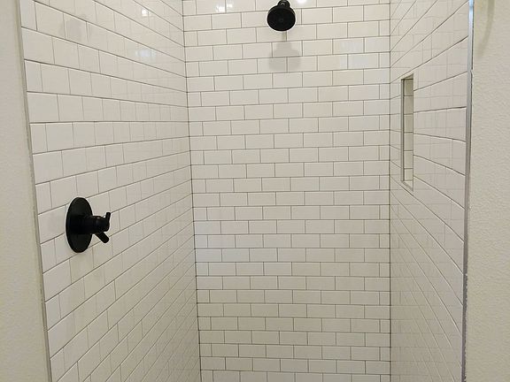 4th image of 2650 Lotafun Ave