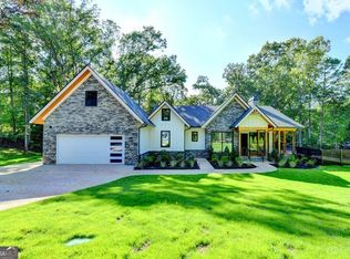 3933 Skyline Dr, Gainesville, GA 30501