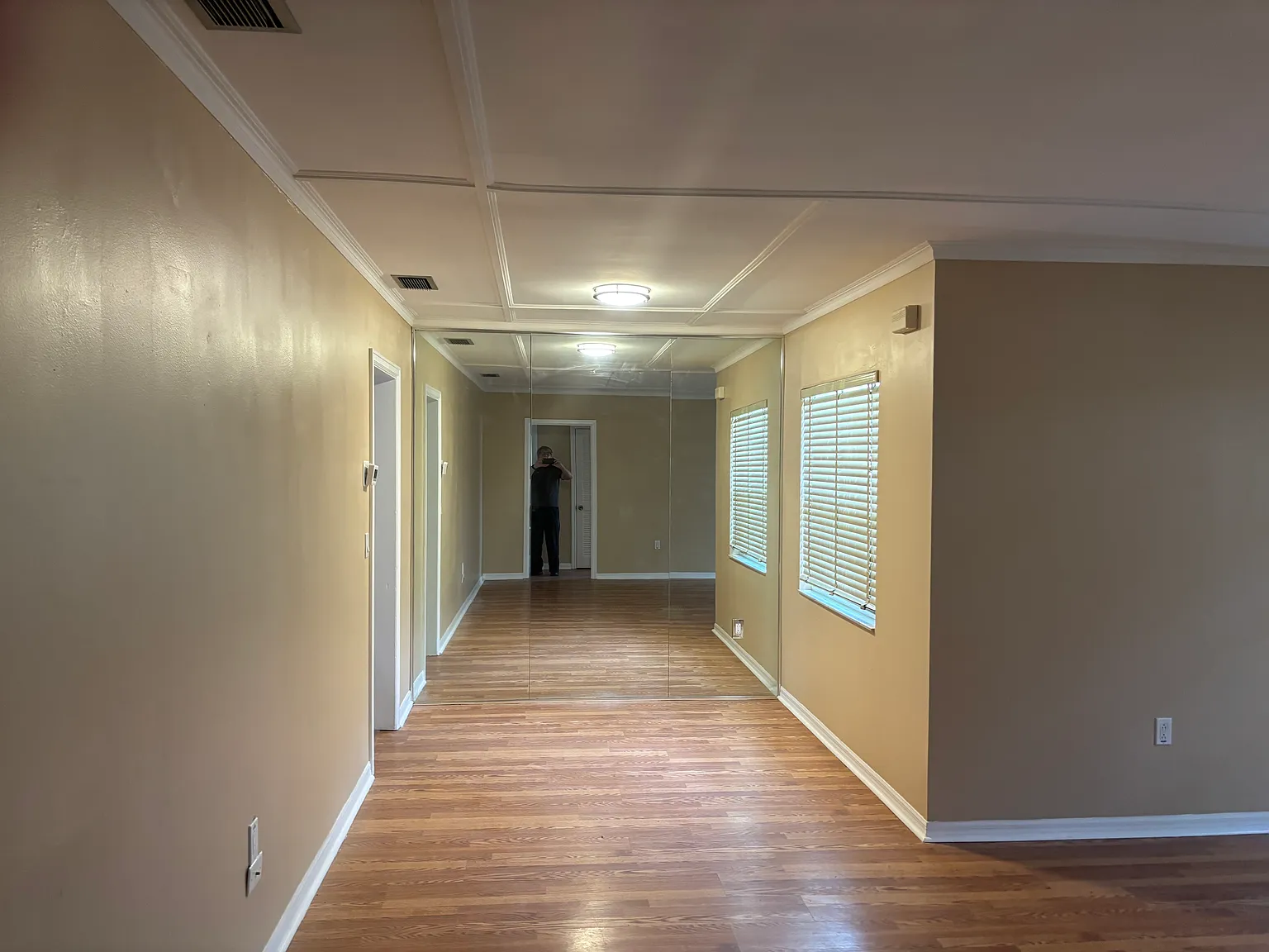 2 bed, 1150 sqft, $1,500 — Photo 1