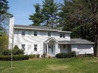 8 Carriage Rd, Delmar, NY 12054