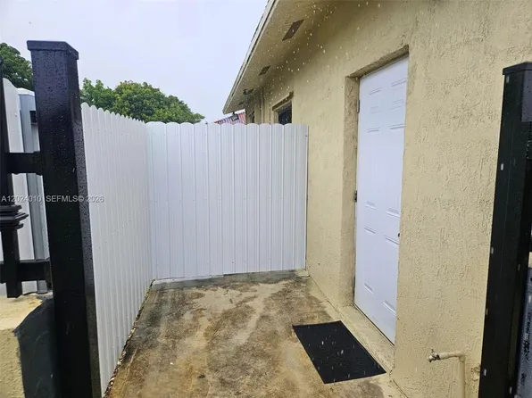 15320 SW 305th St #1, Homestead, FL 33033
