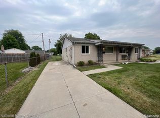 30824 Greater Mack Ave, Saint Clair Shores, MI 48082