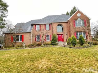2 Phythian Ct, Somerset, NJ 08873