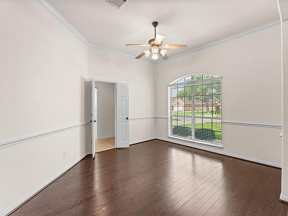 5th image of 18634 Summercliff Ln