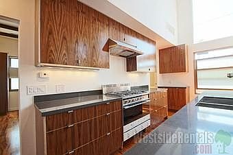 4th image of 1545 Yale St APT 6