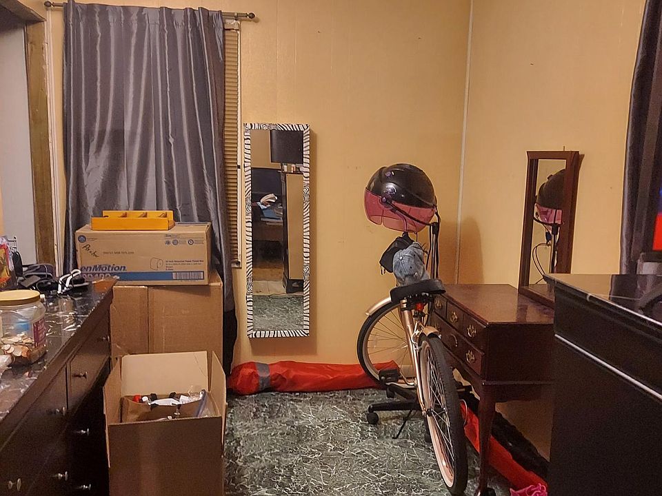 1st image of 1802 8th St #1802