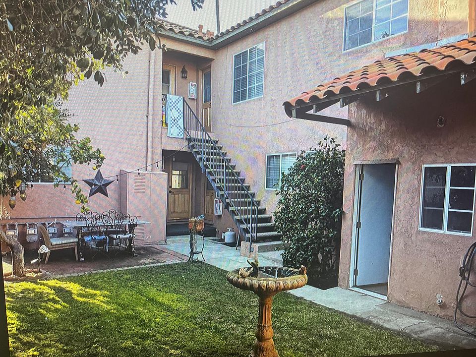 Backyard & laundry entrance