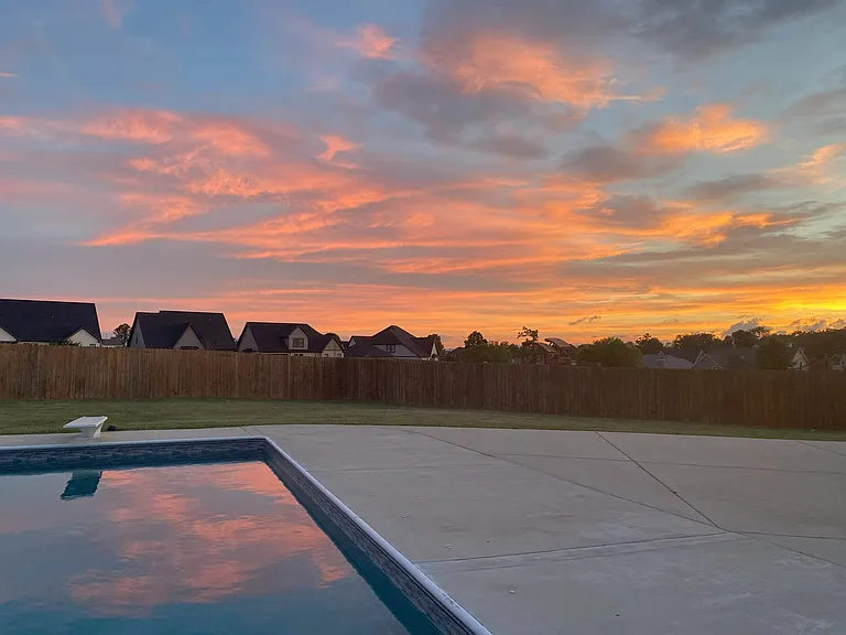 7814 Dunwoody Dr — Photo 4