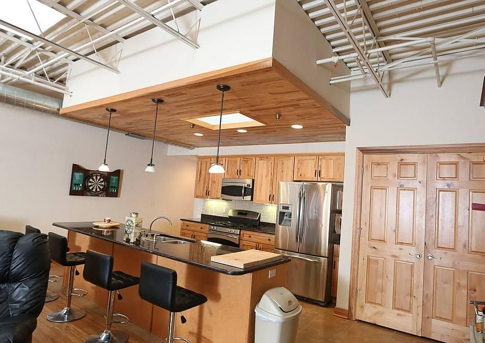 1st image of 905 Alley A APT 301