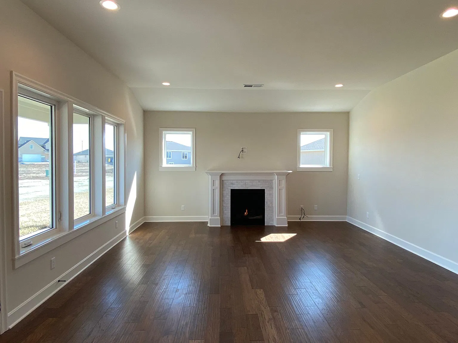 323 Northwick Ct — Photo 3