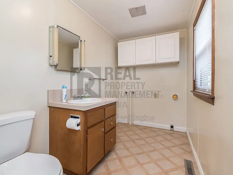 1667 W Ave — Photo 8