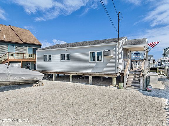 4th image of 109 Marlin Road