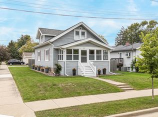 703 N Sawyer St, Oshkosh, WI 54902