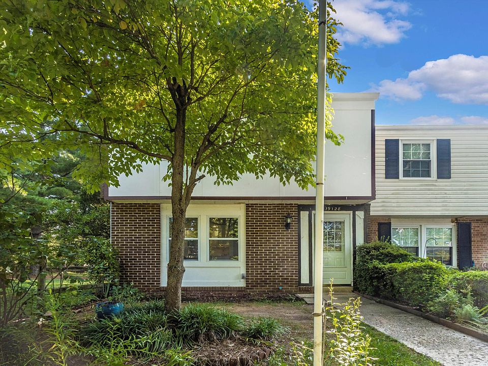 1st image of 19128 Aldenham Ct