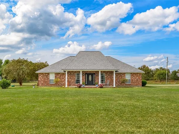596 Highway 1207, Deville, LA 71328