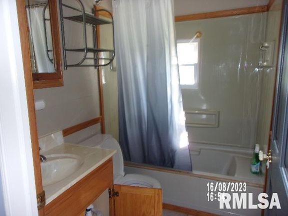 4th image of 365 S Bissell St