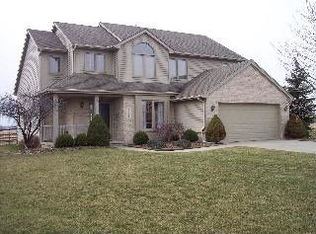 391 Wolf Creek Ct, Northwood, OH 43619