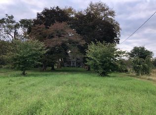 1438 N Brewster Rd, Vineland, NJ 08361