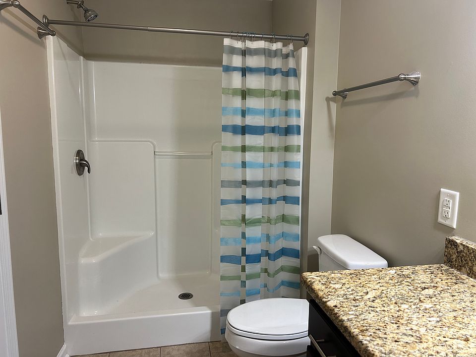 1st image of 527 Redstone Dr Unit 17