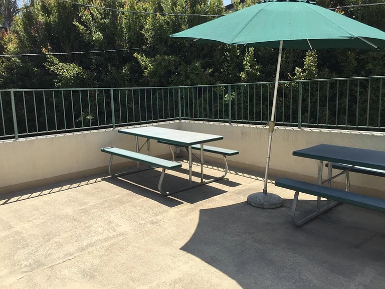 12104 W Sunset Blvd — Photo 17