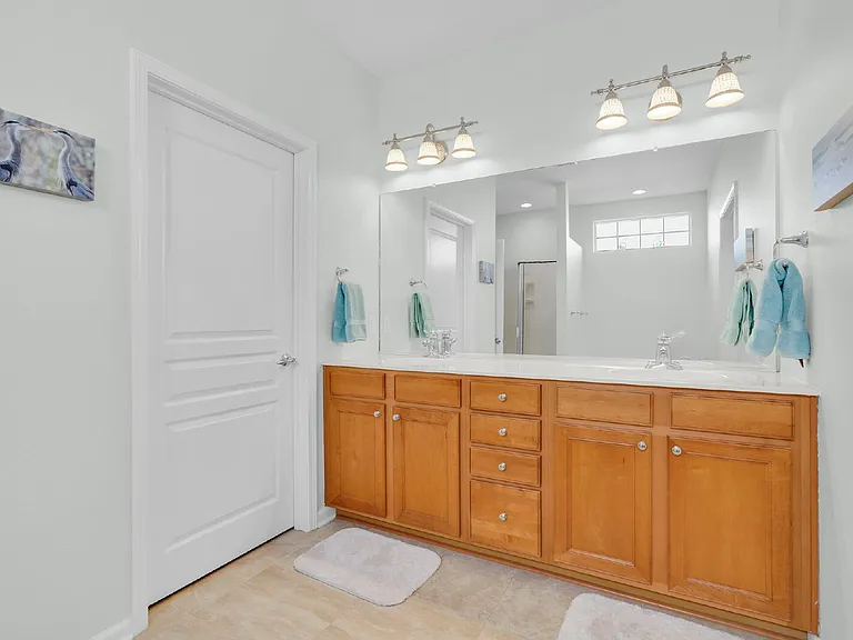17 Thomas Bee Dr — Photo 37