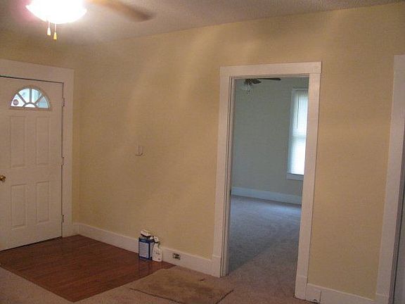 3rd image of 820 Lang St NE