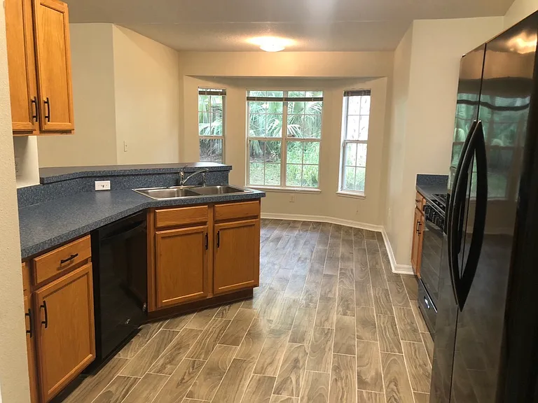 8038 SW 67th Rd — Photo 7